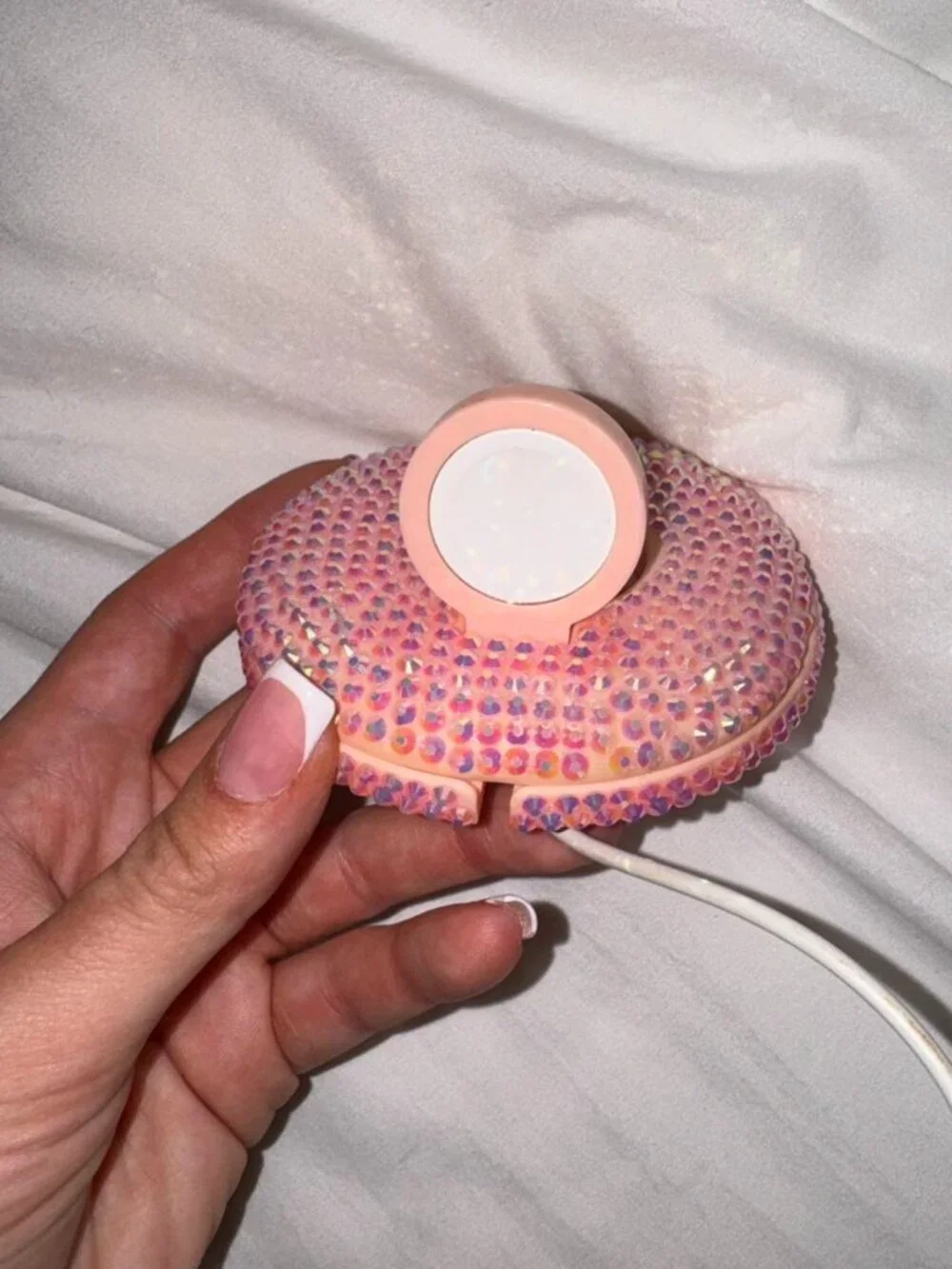 Bedazzled Apple Watch Stand (CHARGER NOT INCLUDED)